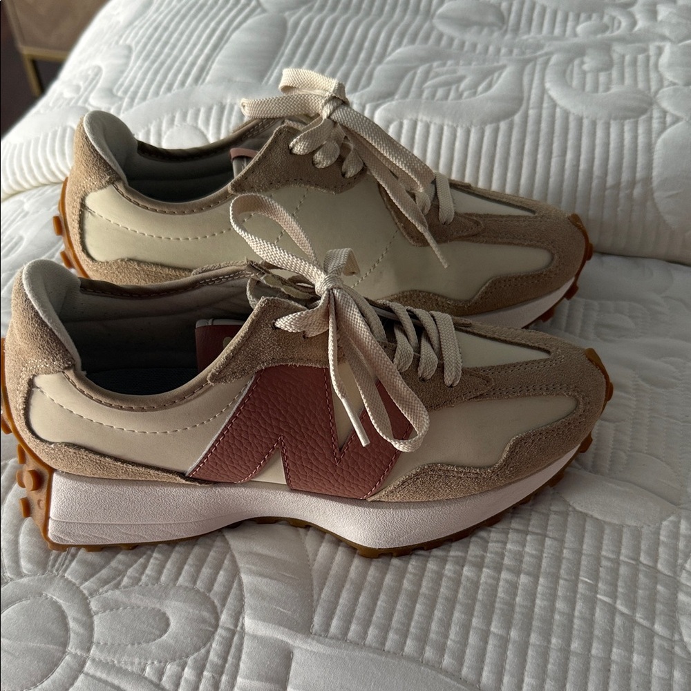 New Balance 327 Cream and Tan Women's Sneakers NWOT